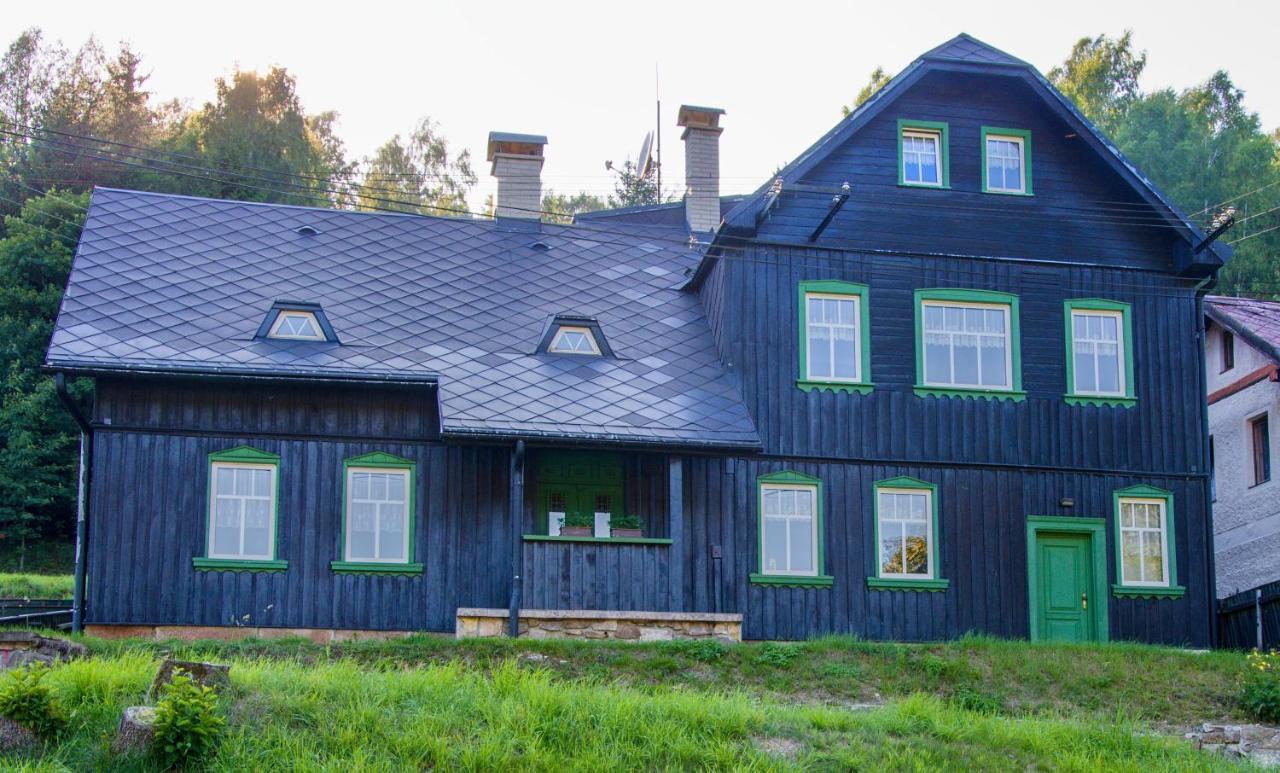 Horska Hugo Lodge *